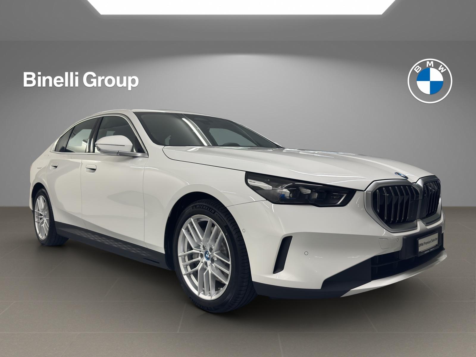 BMW i5 eDrive40-image-6