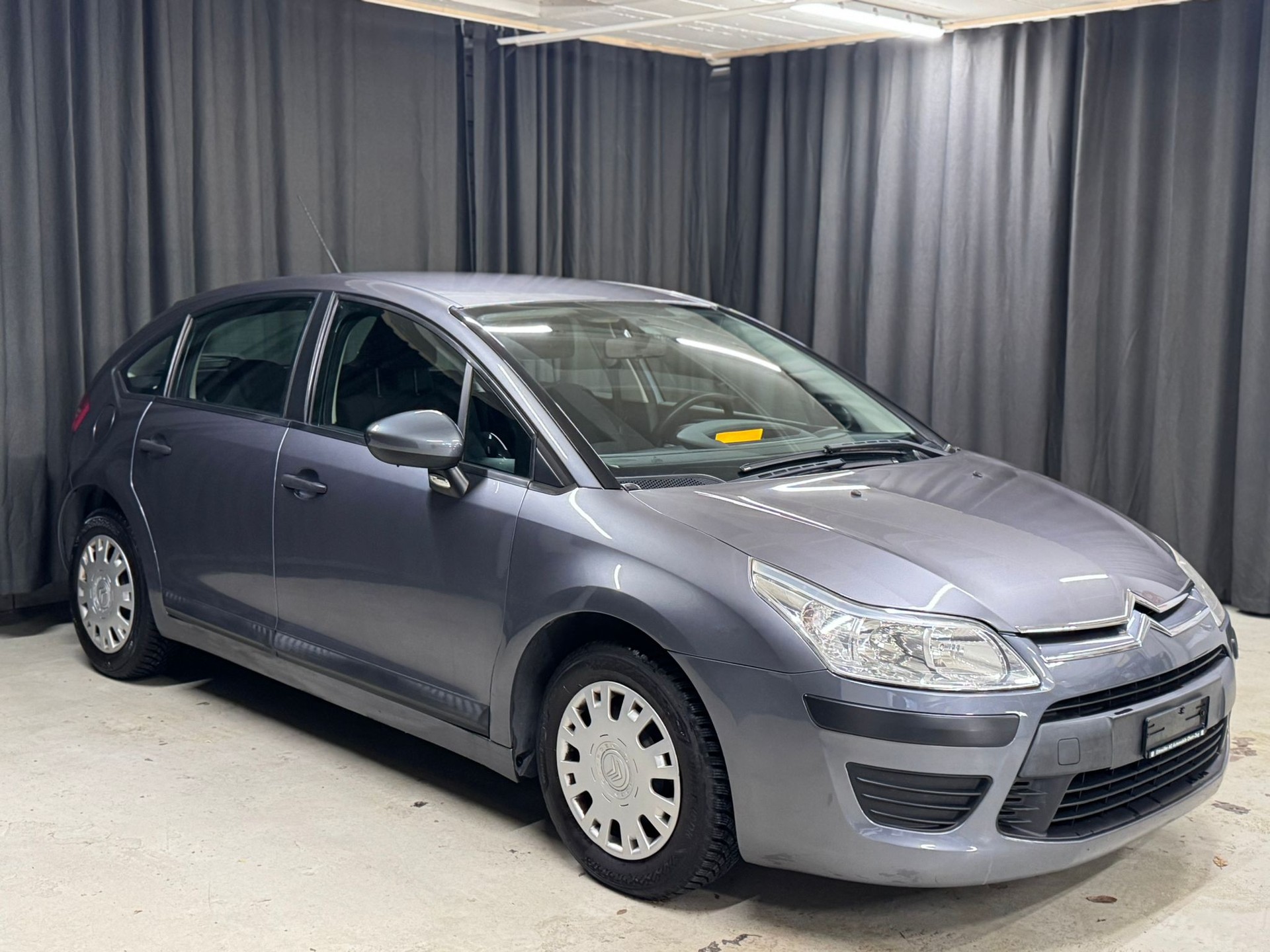 CITROEN C4 Berline 1.4i 16V Essentiel (X)-image-1
