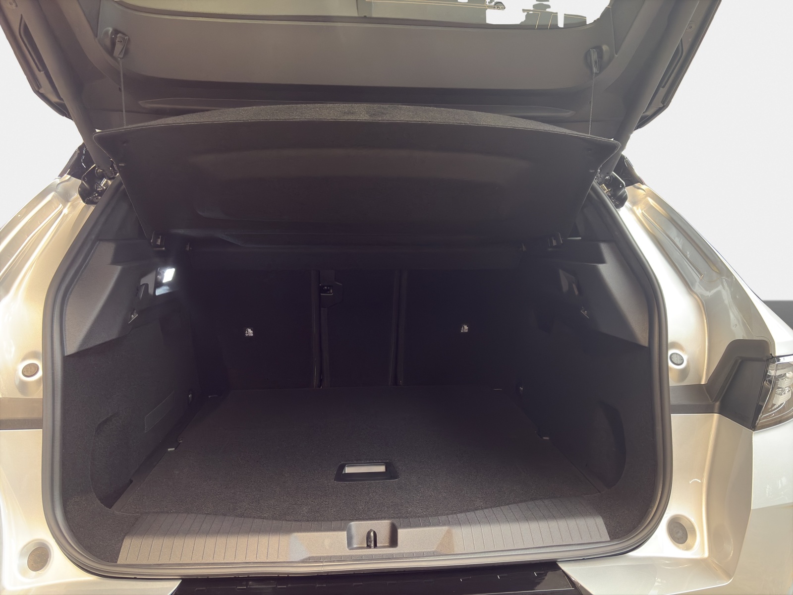 OPEL Grandland 1.6T/195 GS Hybrid-image-11