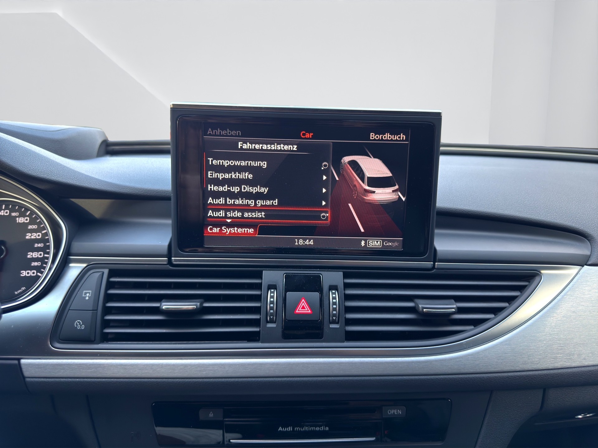 AUDI A6 Avant 3.0 TDI V6 quattro S-tronic-image-16
