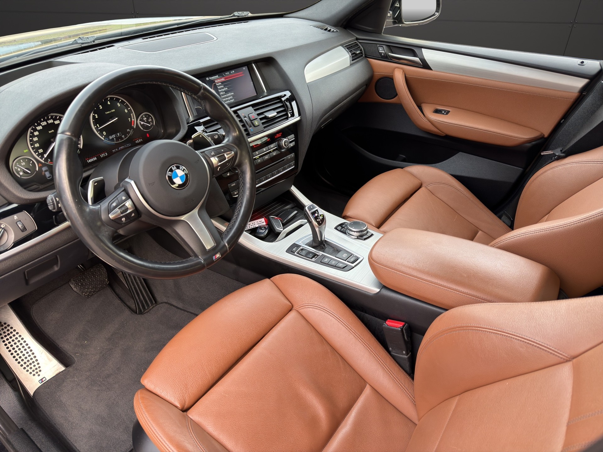 BMW X4 M 40i Steptronic-image-9