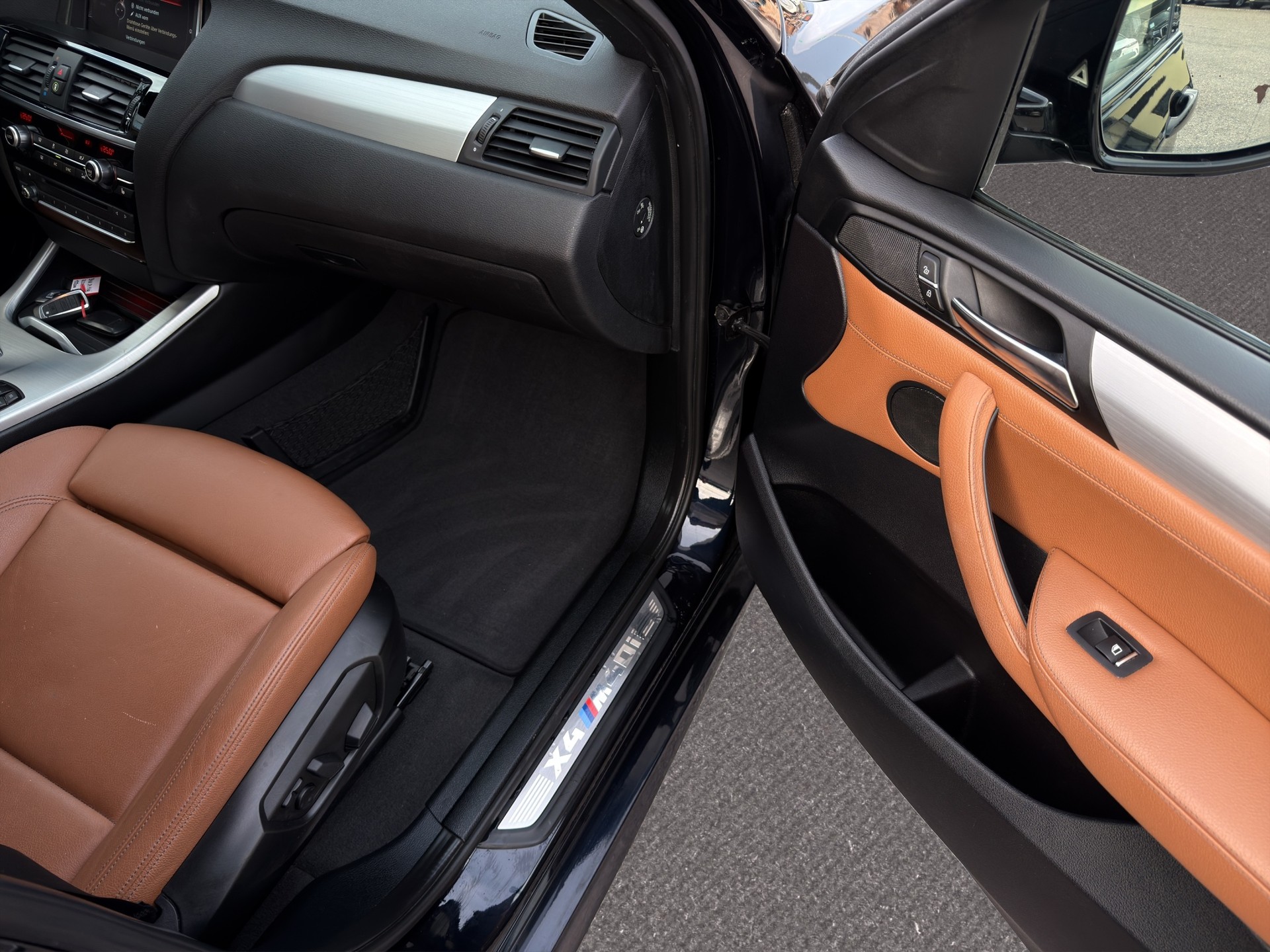 BMW X4 M 40i Steptronic-image-20