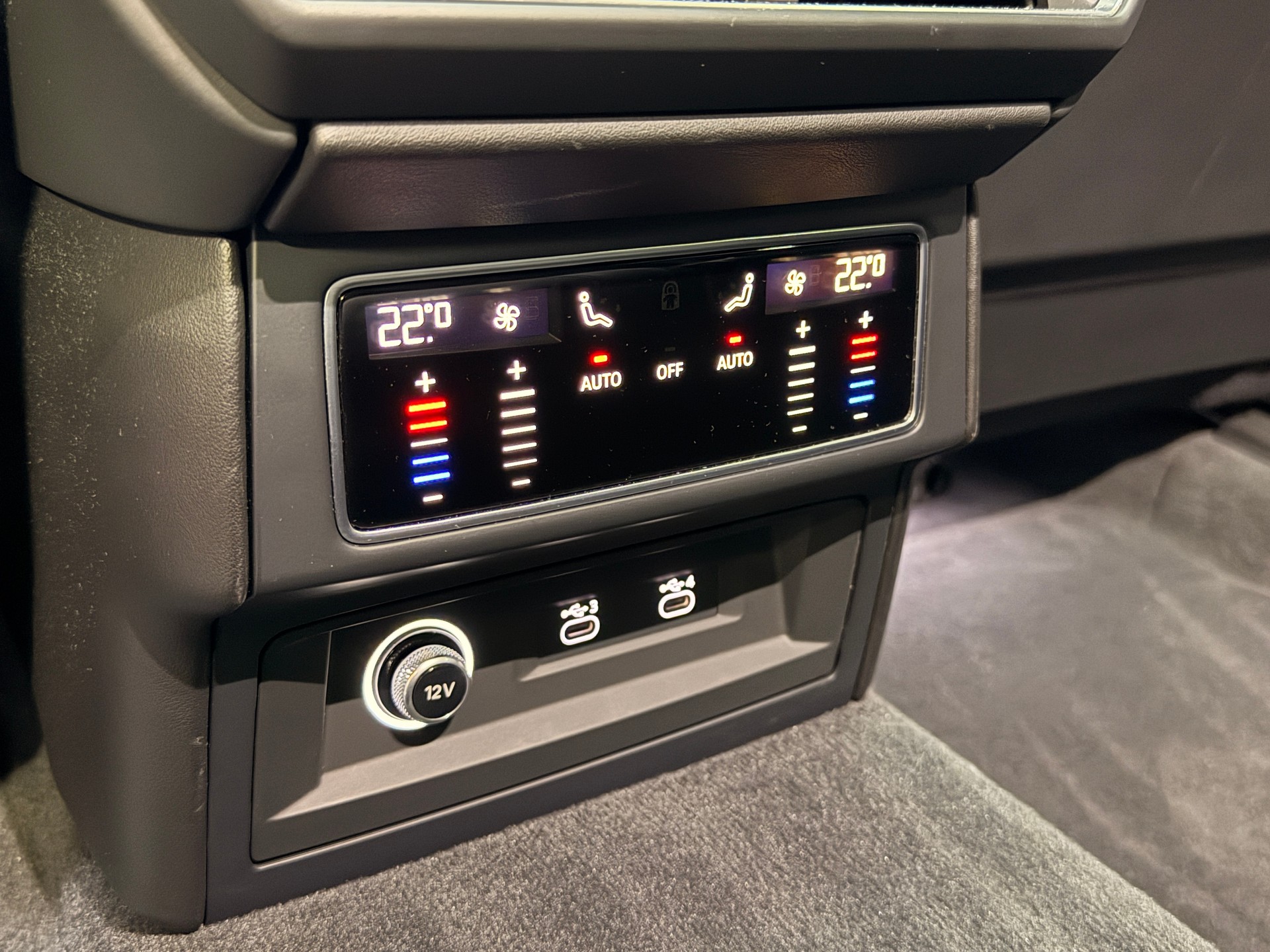 LAMBORGHINI Urus S E-Gear-image-22