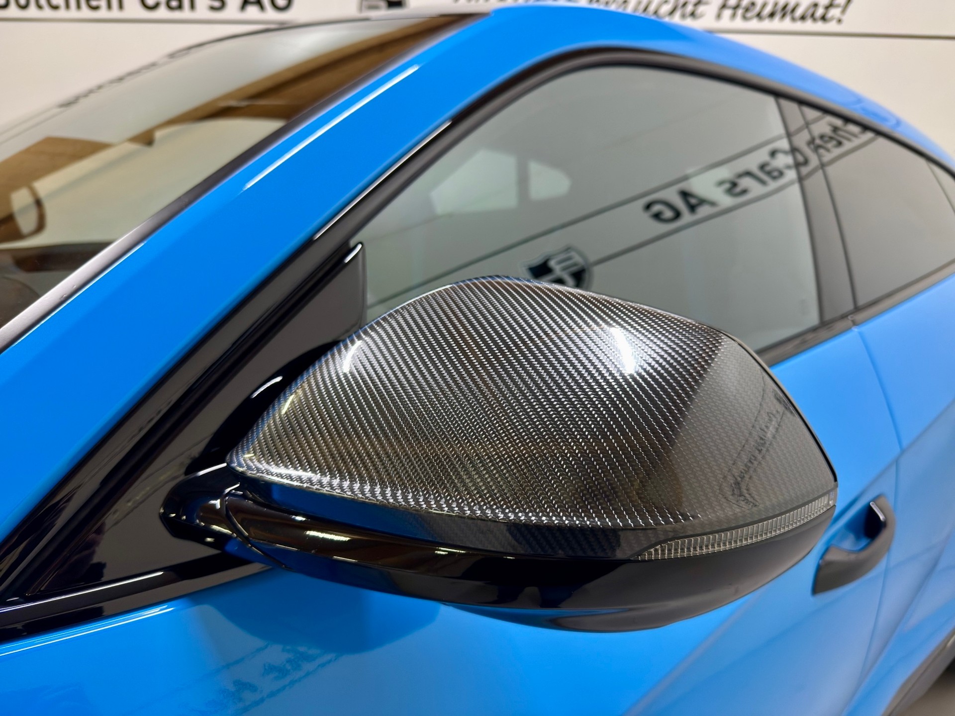 LAMBORGHINI Urus S E-Gear-image-8