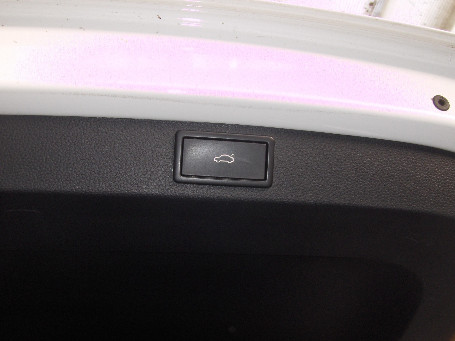 SKODA Karoq 2.0 TDI CR Ambition 4x4 DSG-image-8