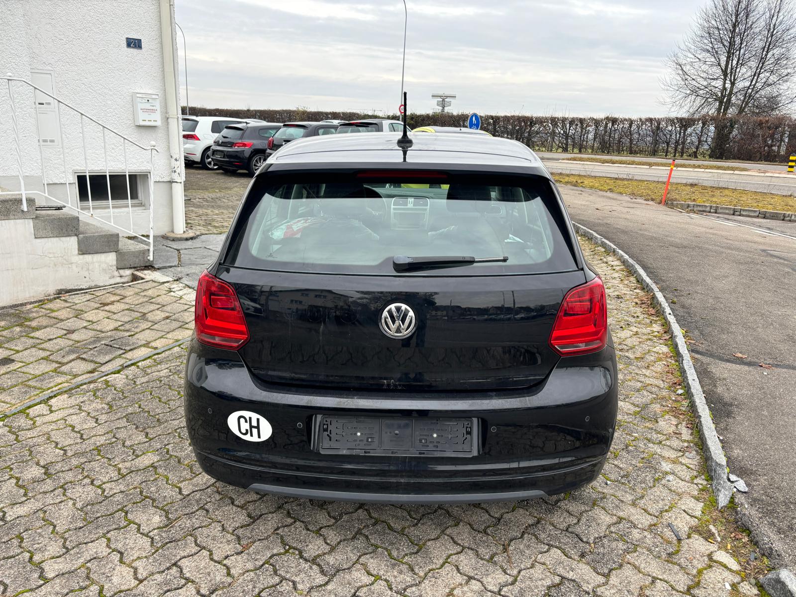 VW Polo 1.4 TDI BlueMotion Trendline-image-7