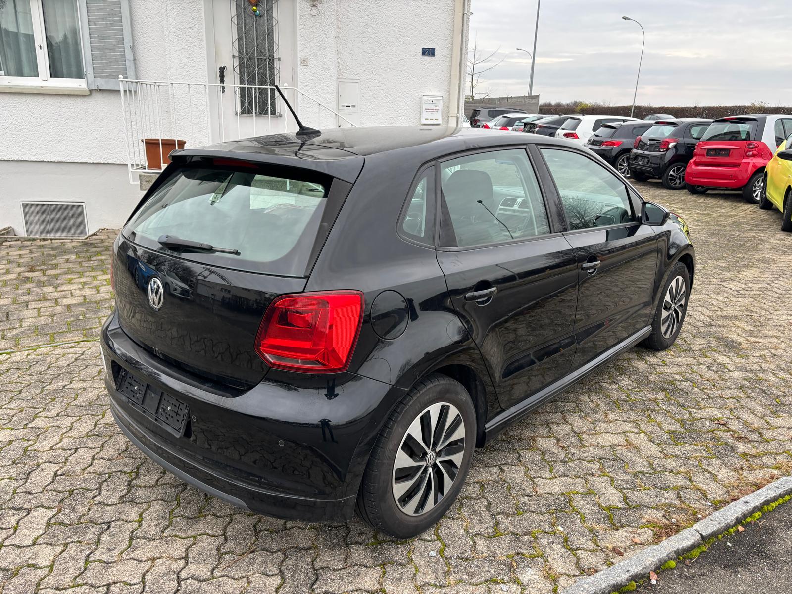 VW Polo 1.4 TDI BlueMotion Trendline-image-2