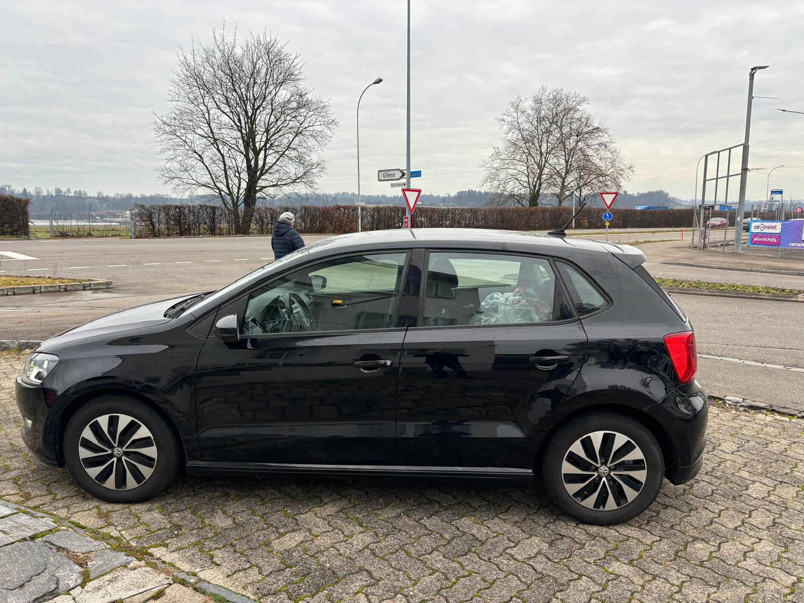 VW Polo 1.4 TDI BlueMotion Trendline-image-5
