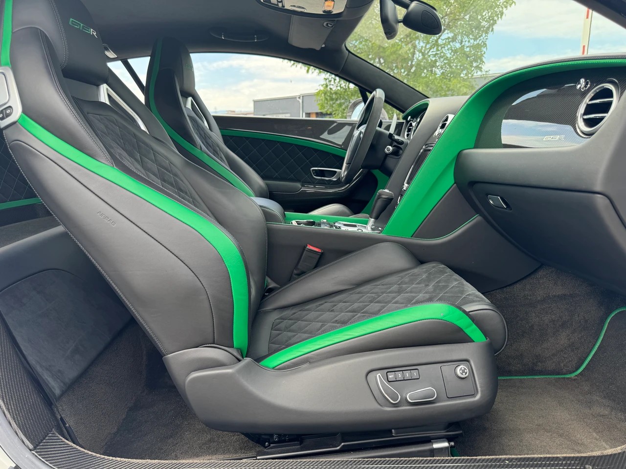 BENTLEY Continental GT3-R-image-21