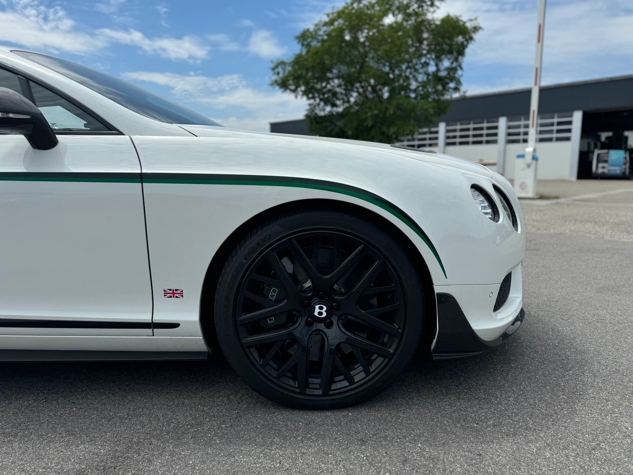 BENTLEY Continental GT3-R-image-7