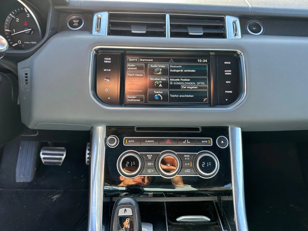 LAND ROVER Range Rover Sport 4.4 SDV8 HSE Dynamic Automatic-image-9