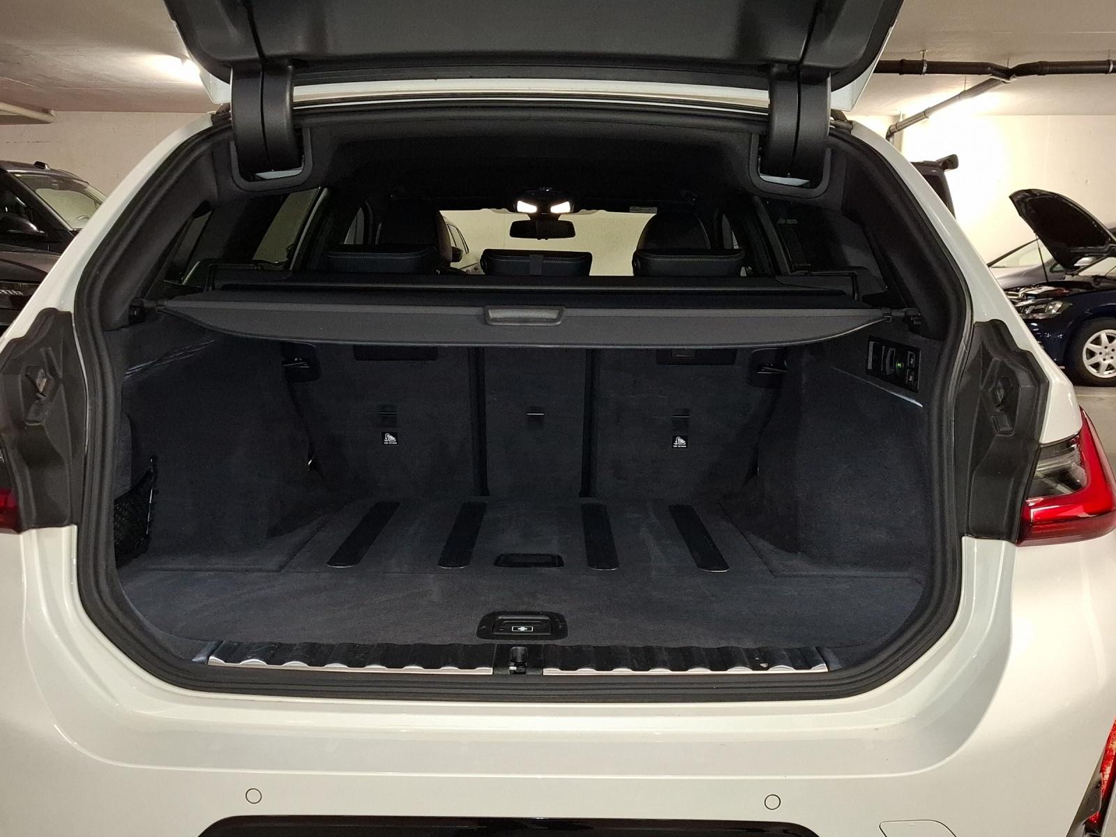 BMW 320d xDrive SAG Touring-image-14