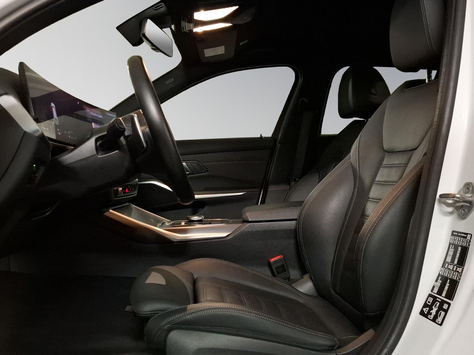 BMW 320d xDrive SAG Touring-showroom-element-3