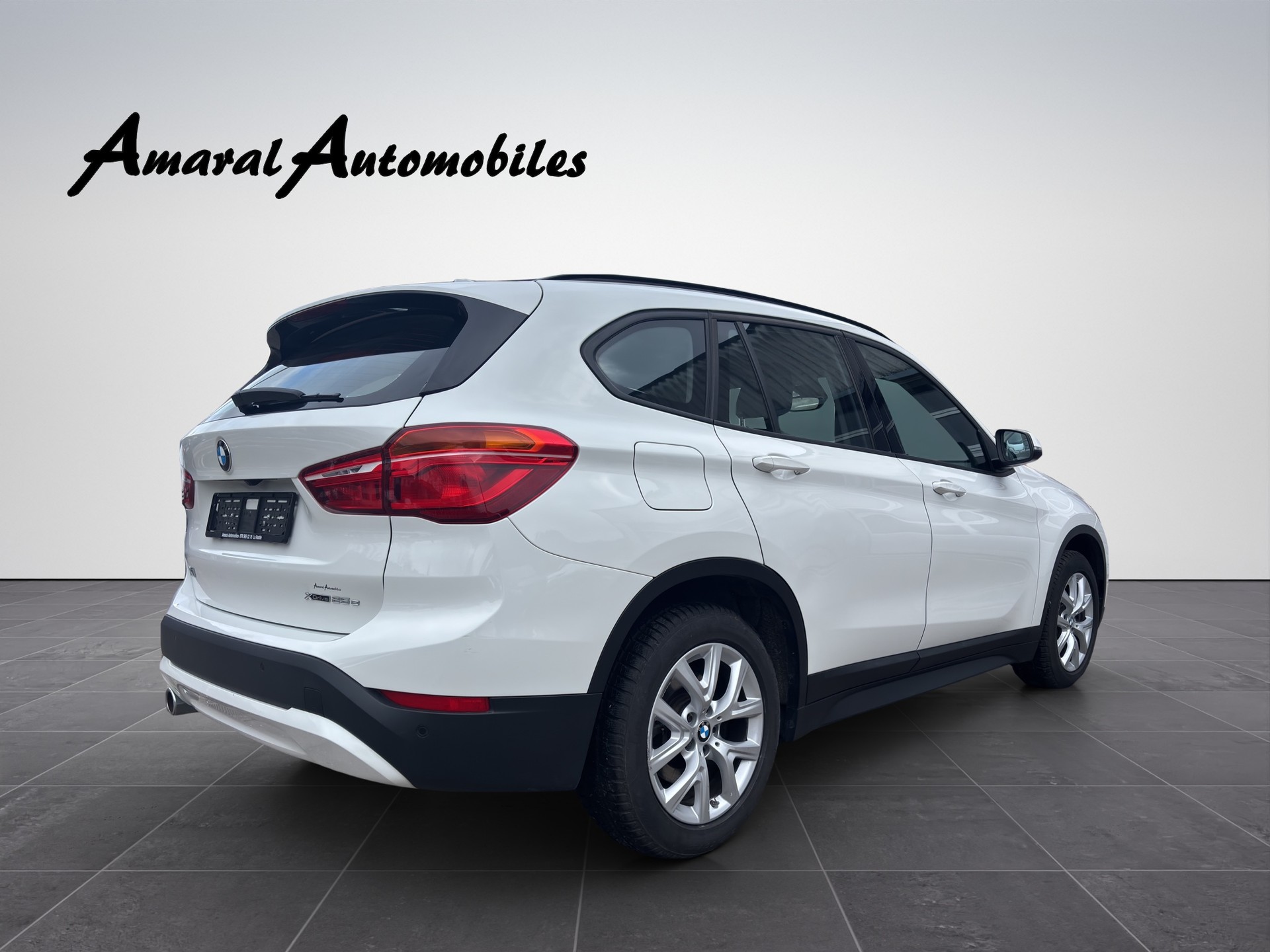 BMW X1 xDrive 25e Steptronic-image-5