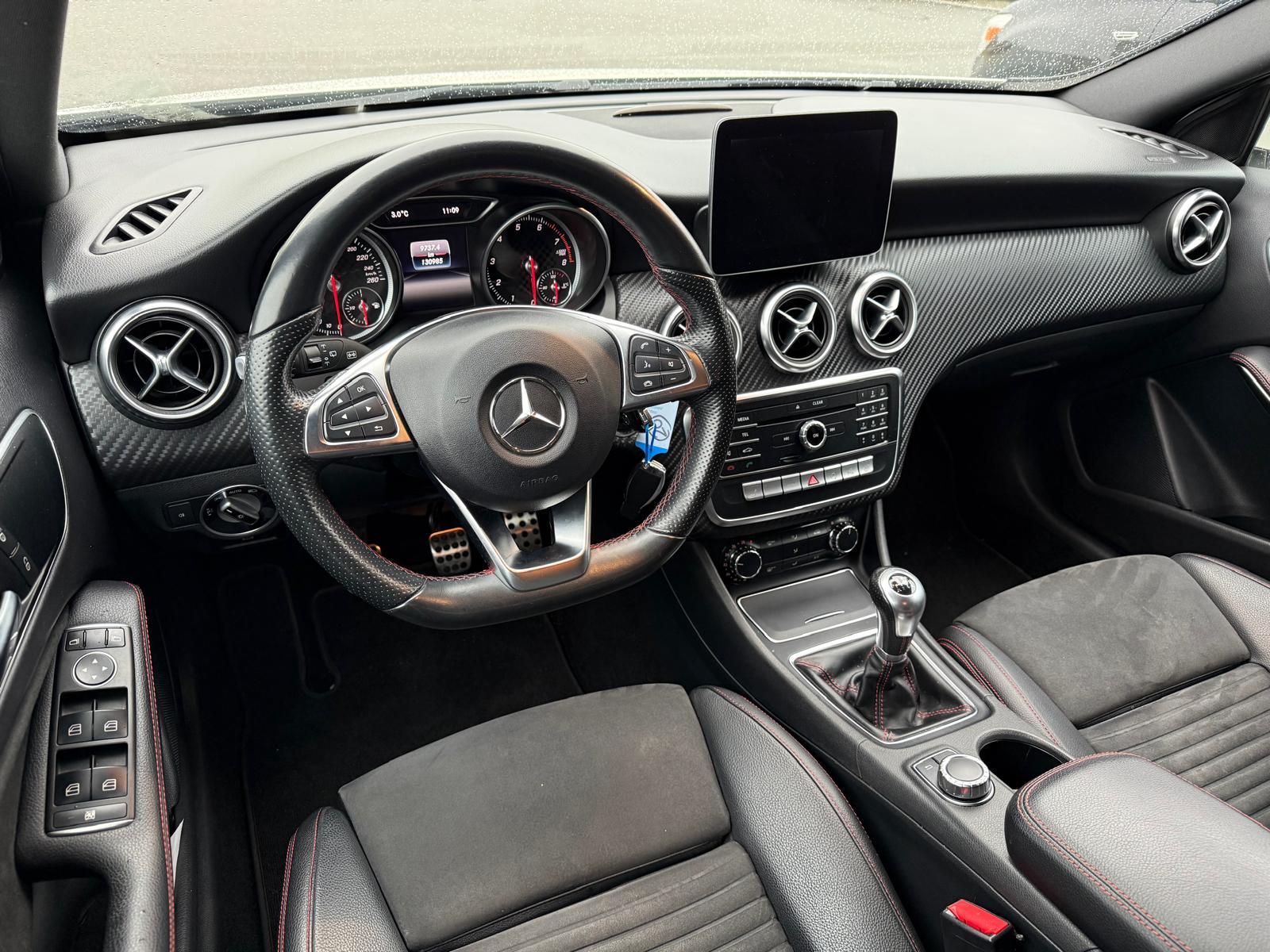 MERCEDES-BENZ A 180 AMG Line-image-7