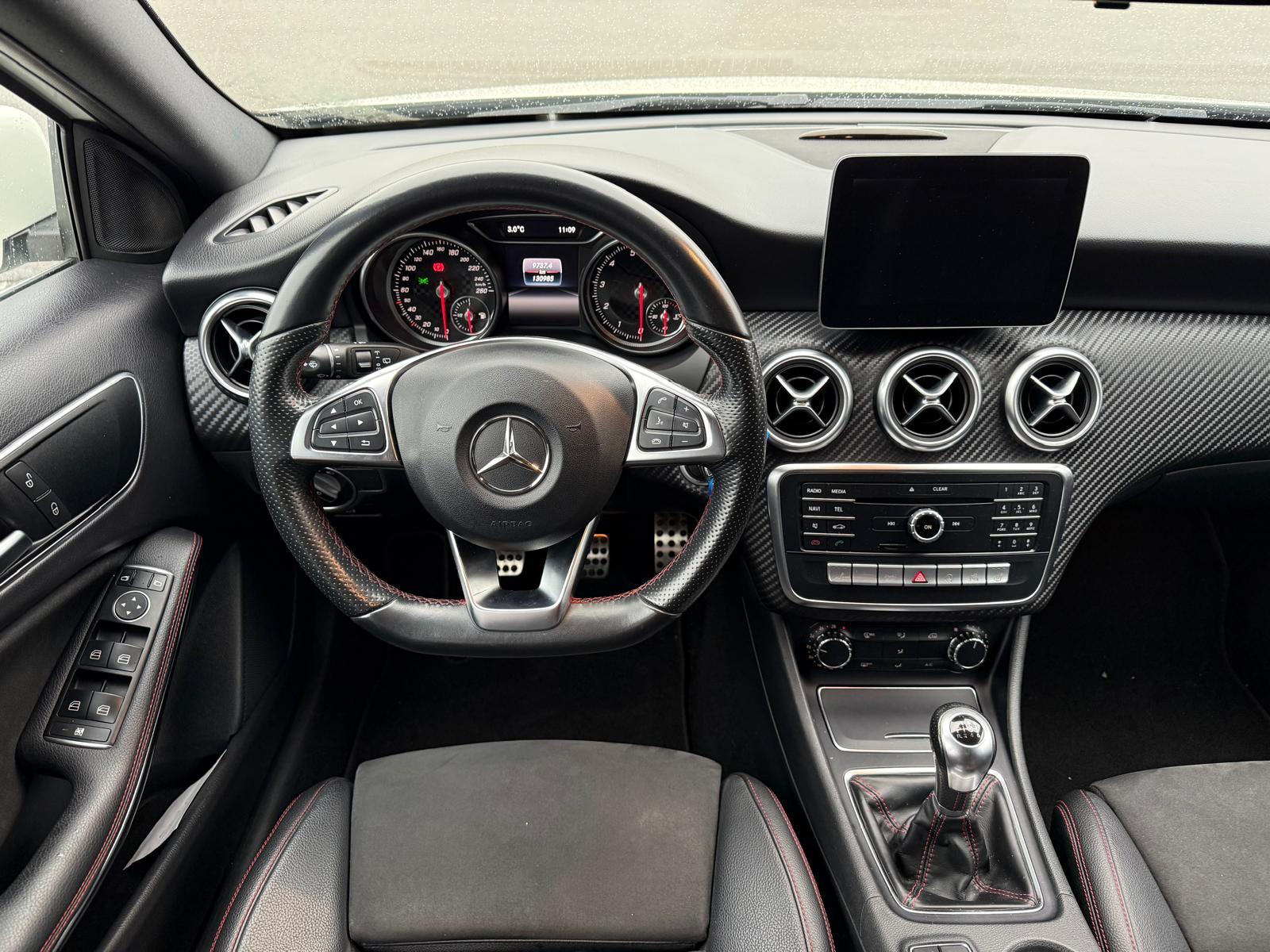 MERCEDES-BENZ A 180 AMG Line-image-8
