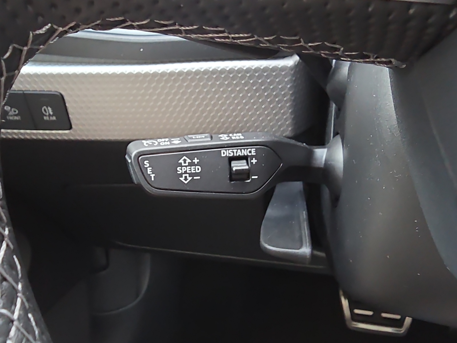 AUDI A1 Sportback 35 TFSI S Line S-tronic-image-14