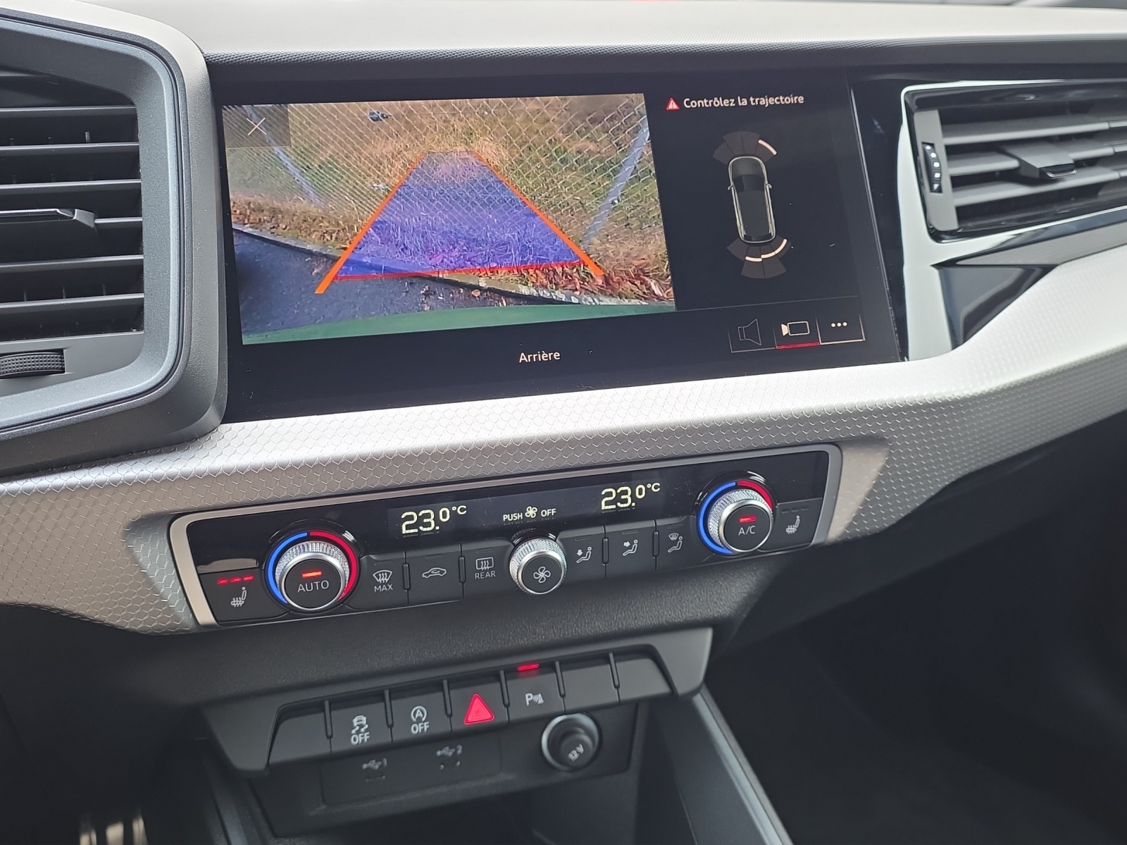 AUDI A1 Sportback 35 TFSI S Line S-tronic-image-12