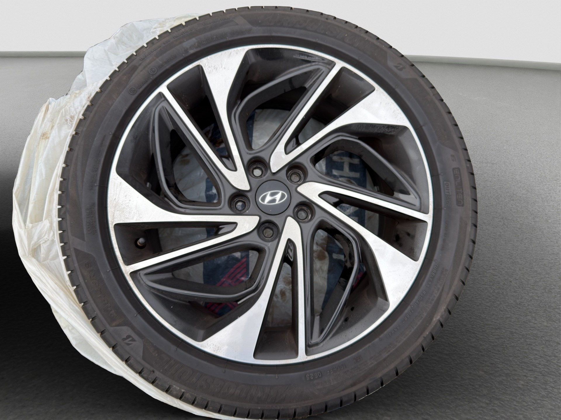 HYUNDAI Tucson 2.0 CRDI Vertex Mild Hybrid 4WD Automatic-image-16