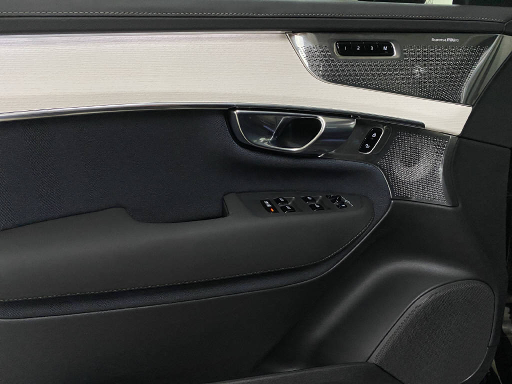 VOLVO XC90 2.0 T8 TE Ultra Dark eAWD-image-11