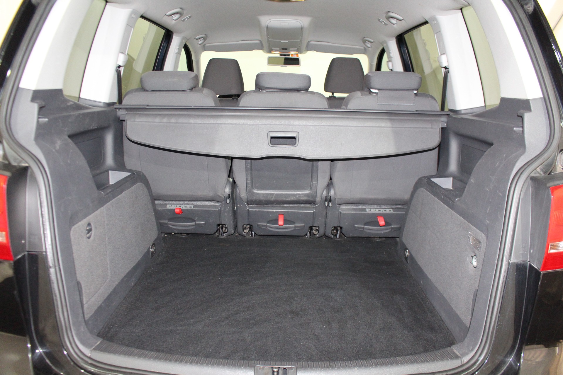 VW Touran 1.4 TSI 140 Comfortline DSG-image-8