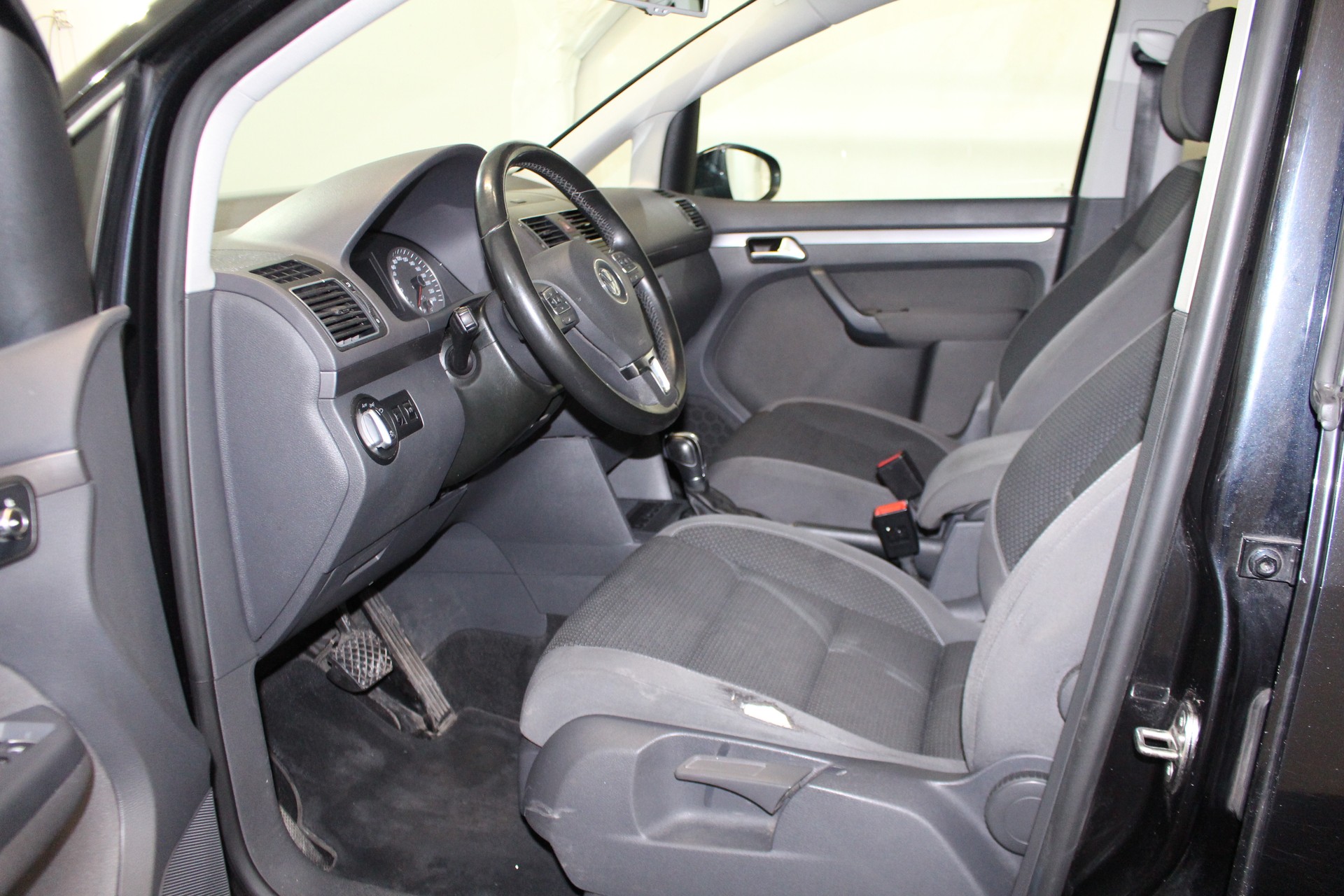 VW Touran 1.4 TSI 140 Comfortline DSG-image-6