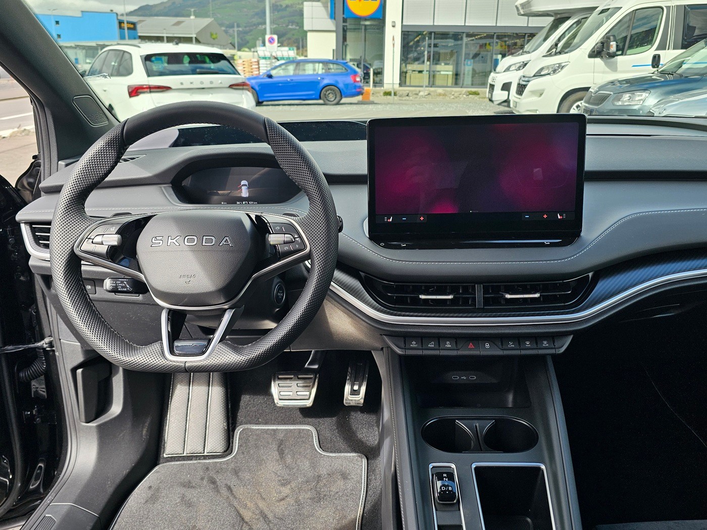 SKODA Enyaq 85x Sportline 4x4-image-10