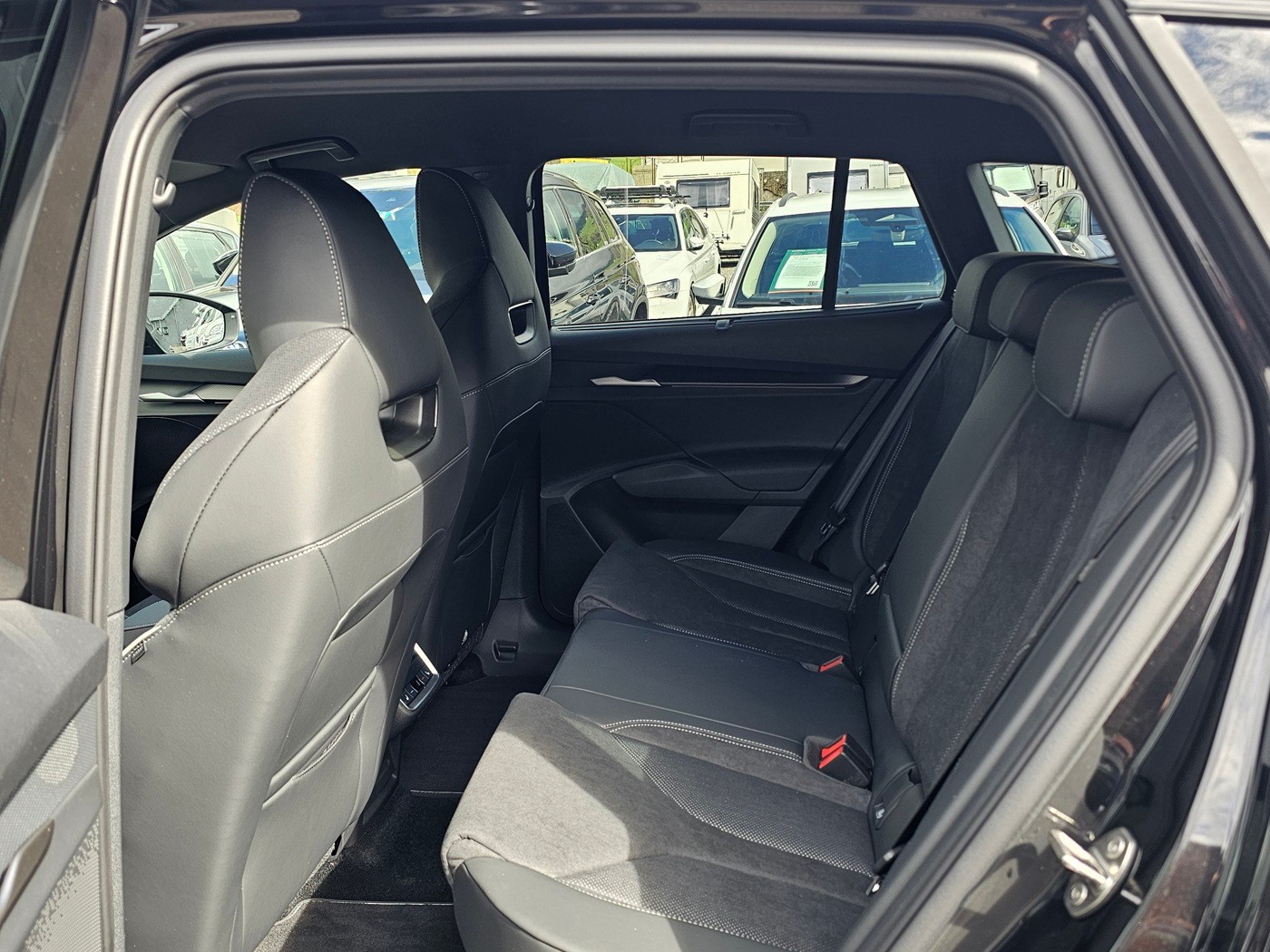 SKODA Enyaq 85x Sportline 4x4-image-9