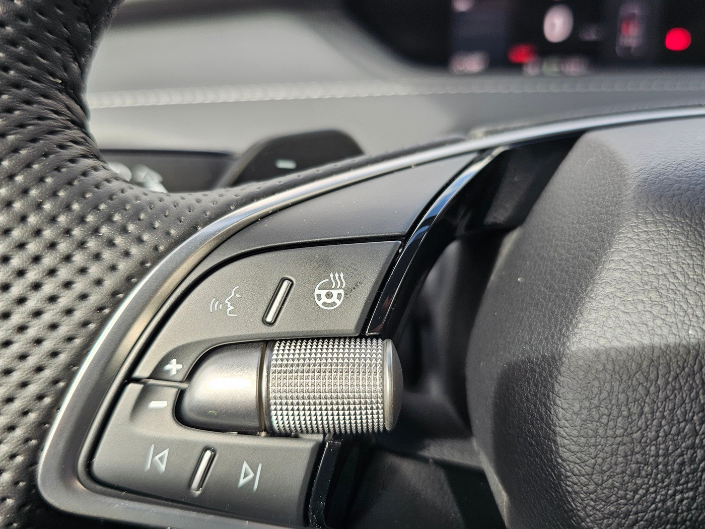 SKODA Enyaq 85x Sportline 4x4-image-16
