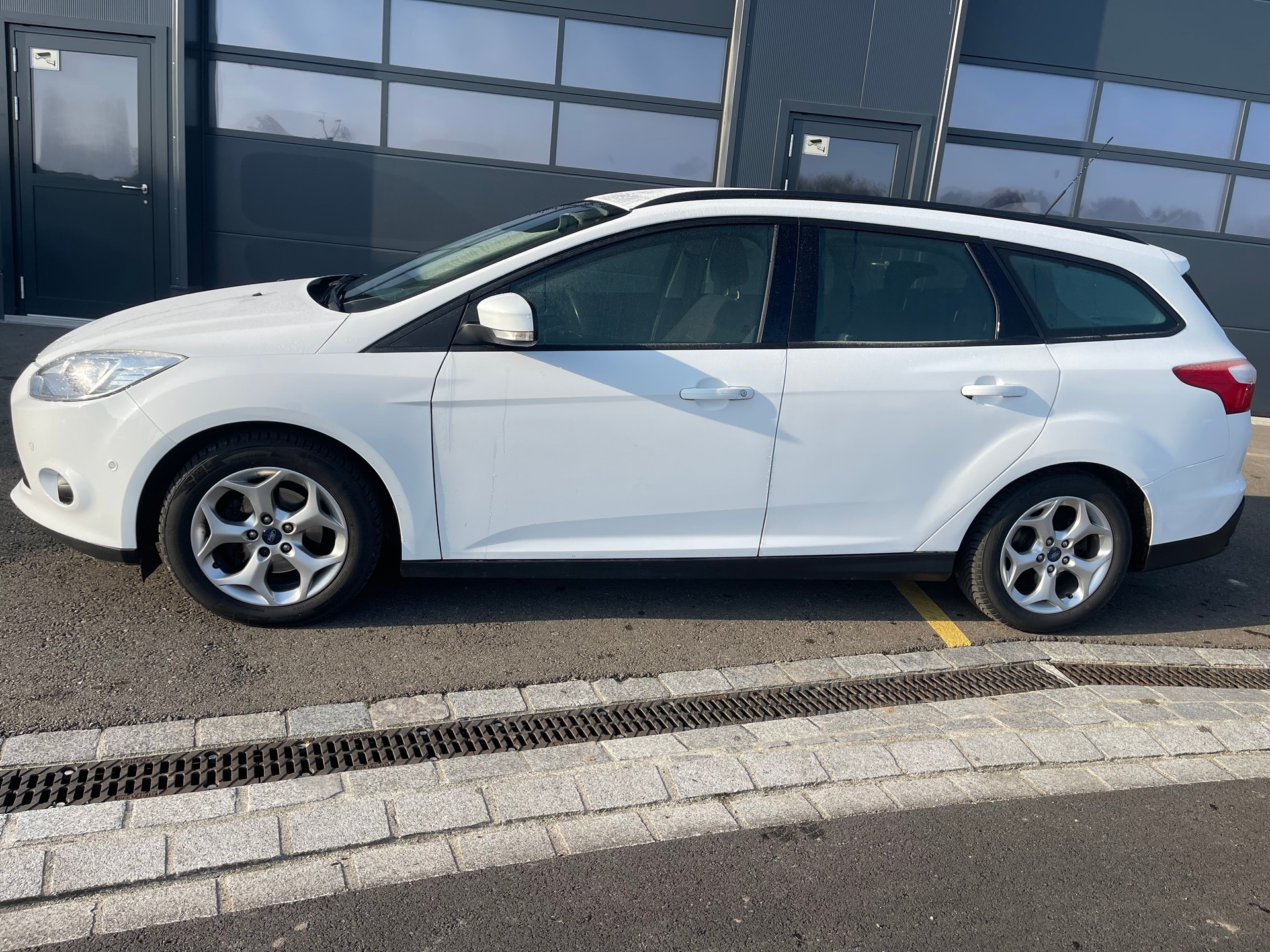 FORD Focus 1.0 SCTi Winner-image-2