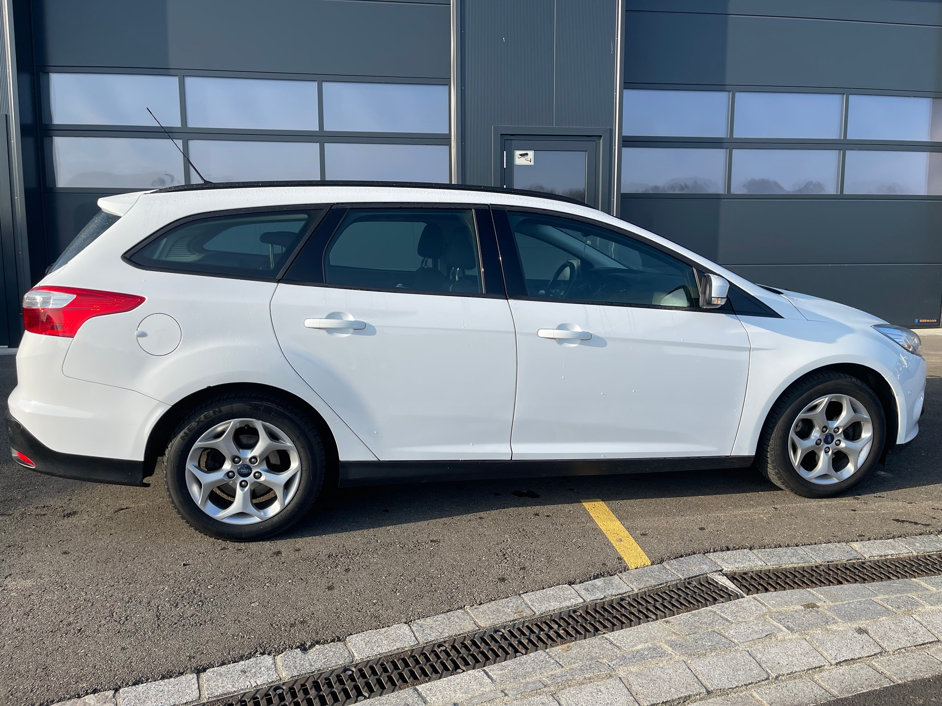 FORD Focus 1.0 SCTi Winner-image-1