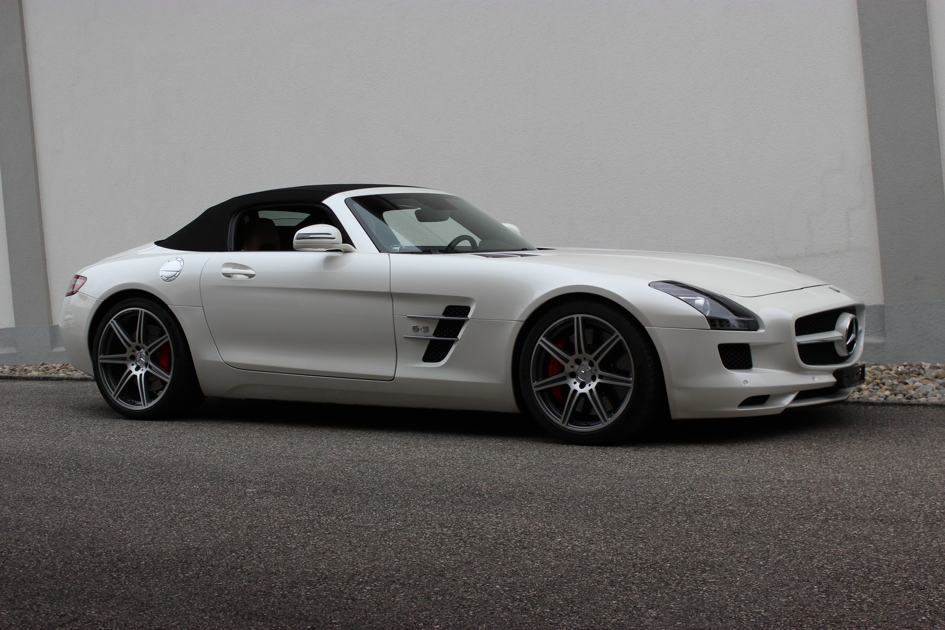 MERCEDES-BENZ SLS AMG Roadster-image-4