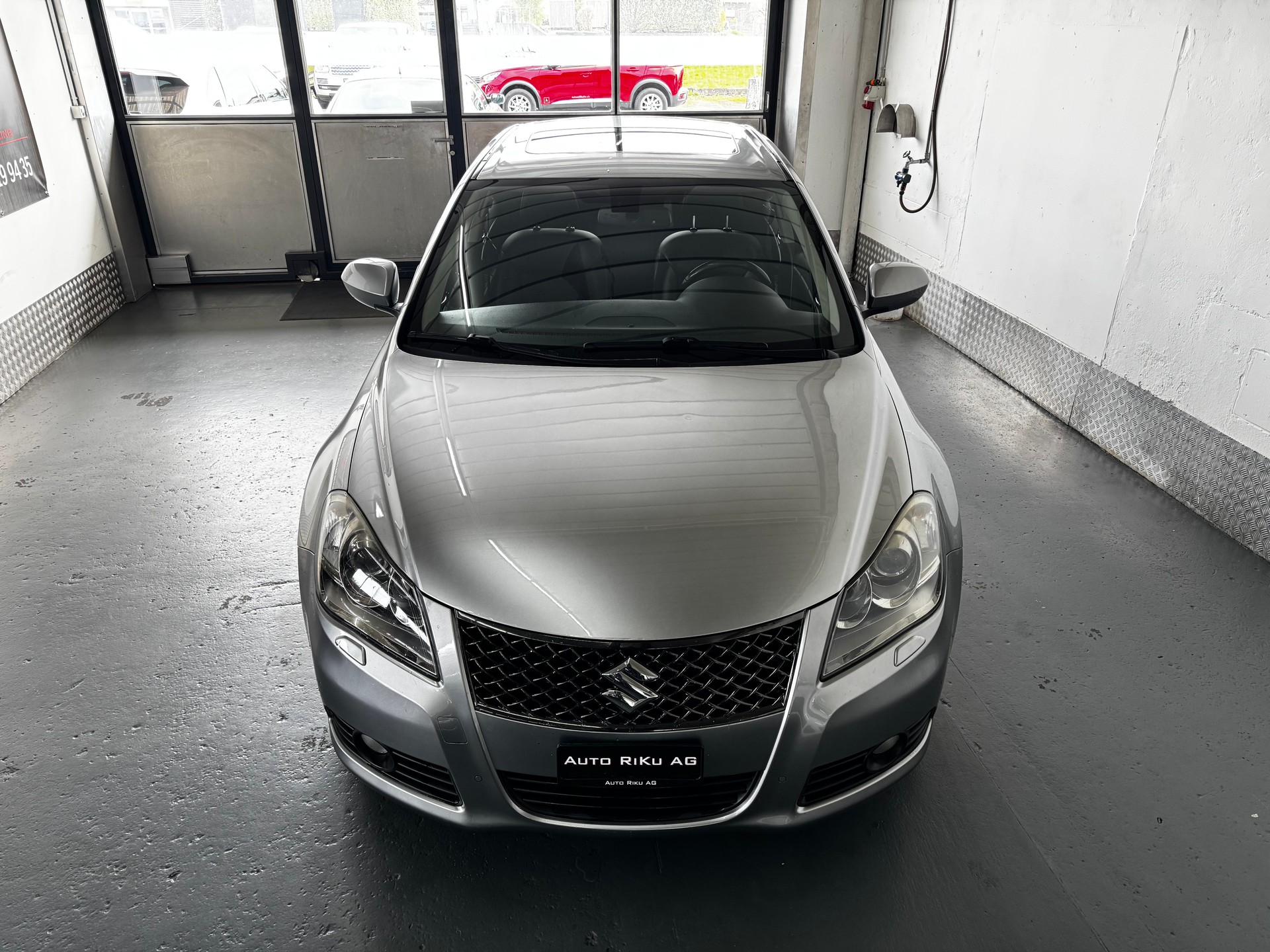 SUZUKI Kizashi 2.4 GL Top 4WD CVT-image-2