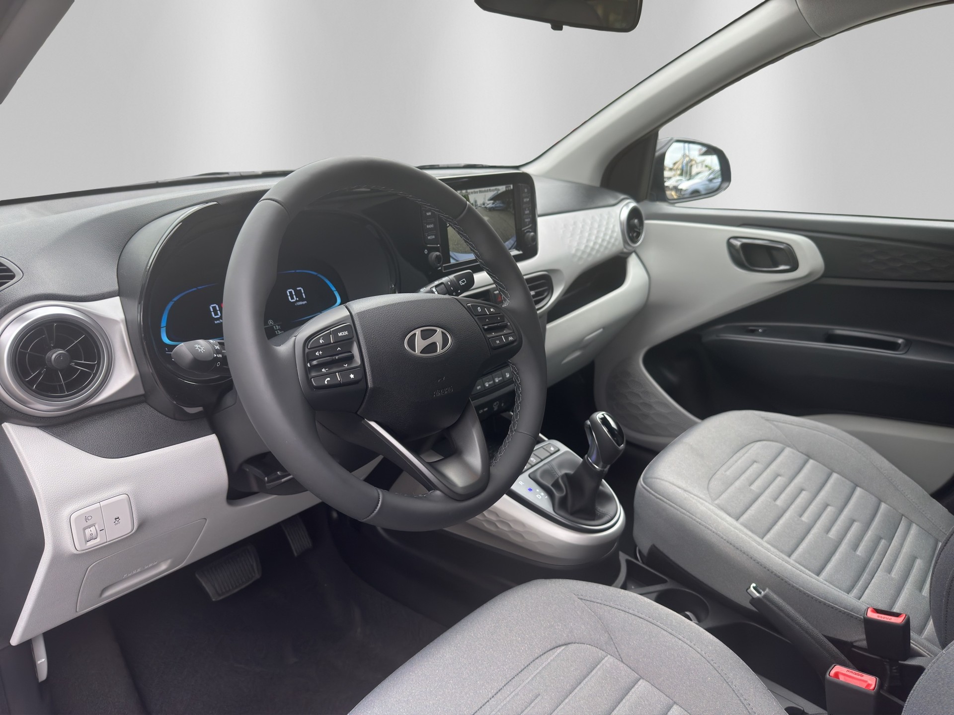 HYUNDAI i10 1.2 Vertex Aut.-image-13