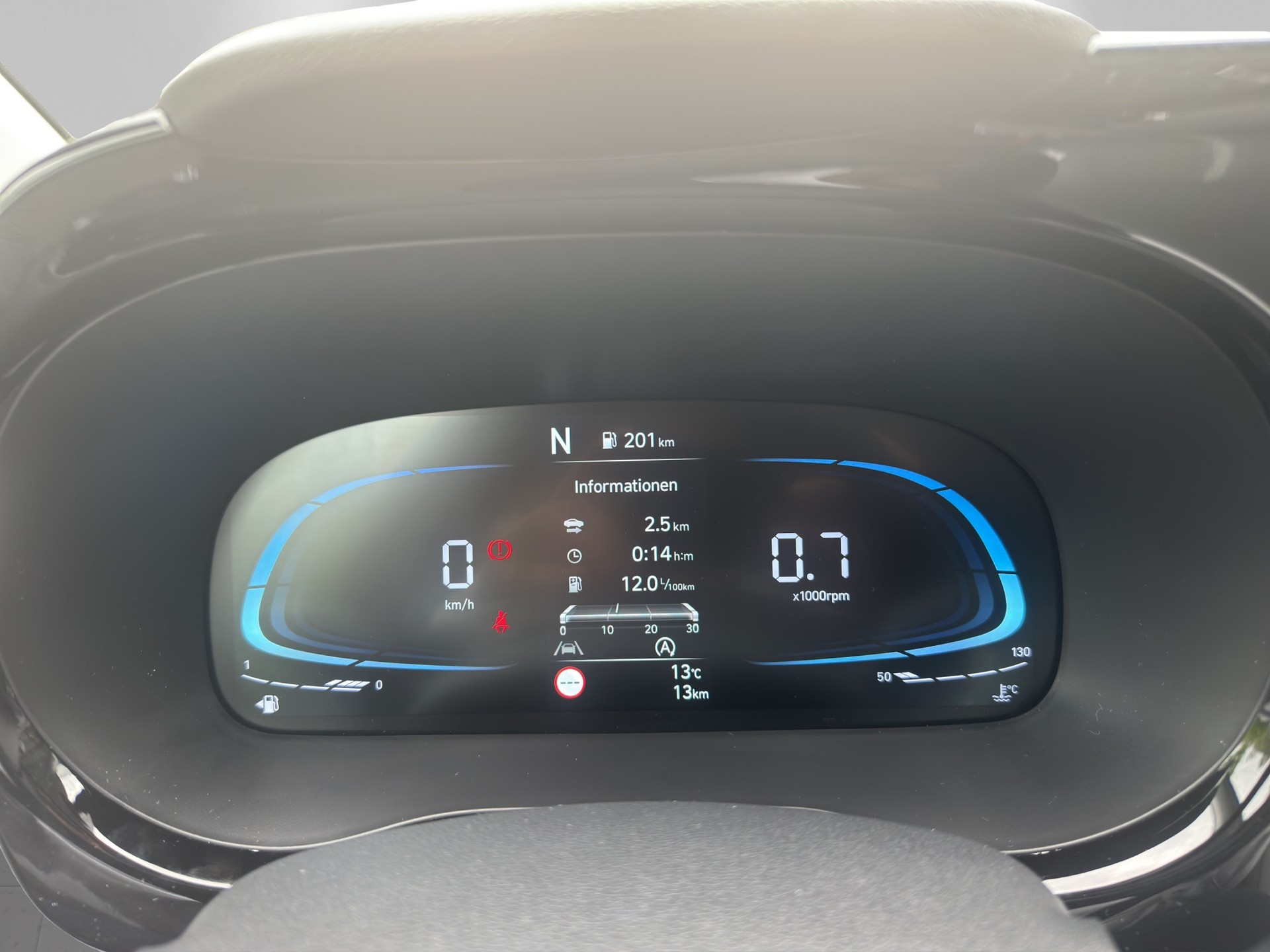 HYUNDAI i10 1.2 Vertex Aut.-image-15