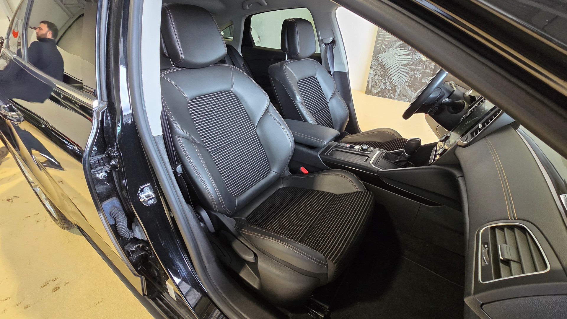 RENAULT Talisman 1.6 TCe Intens EDC-image-12