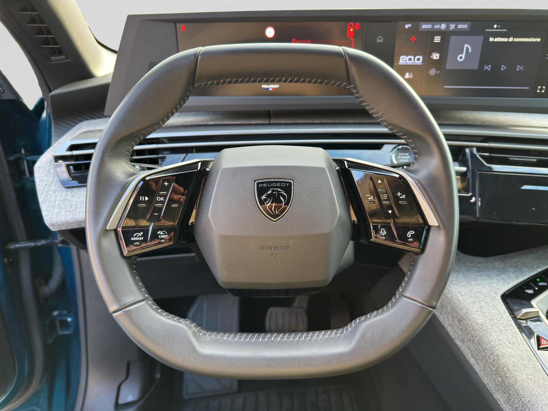 PEUGEOT 5008 145 Hybrid 7Pl. Allure-image-10