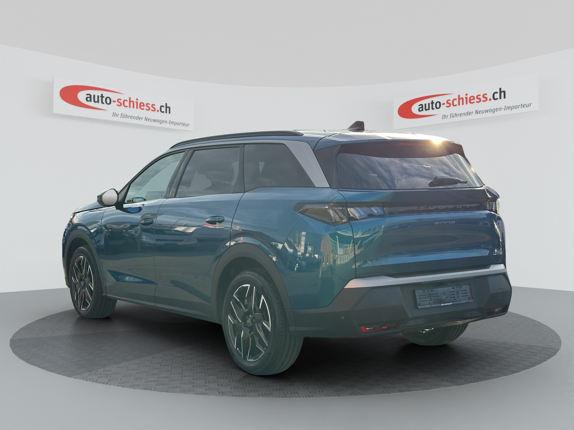PEUGEOT 5008 145 Hybrid 7Pl. Allure-image-2