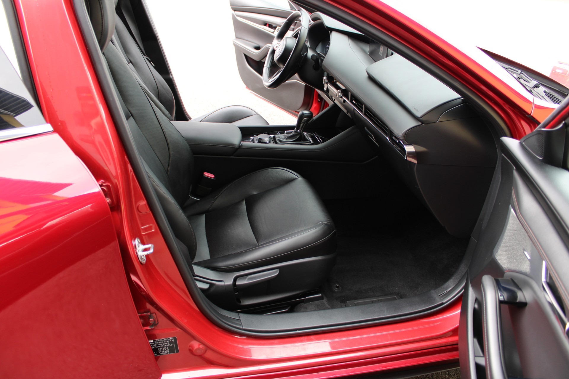 MAZDA 3 Hatchback SKYACTIV-X M Hybrid 180 Ambition Plus AWD Kaufen