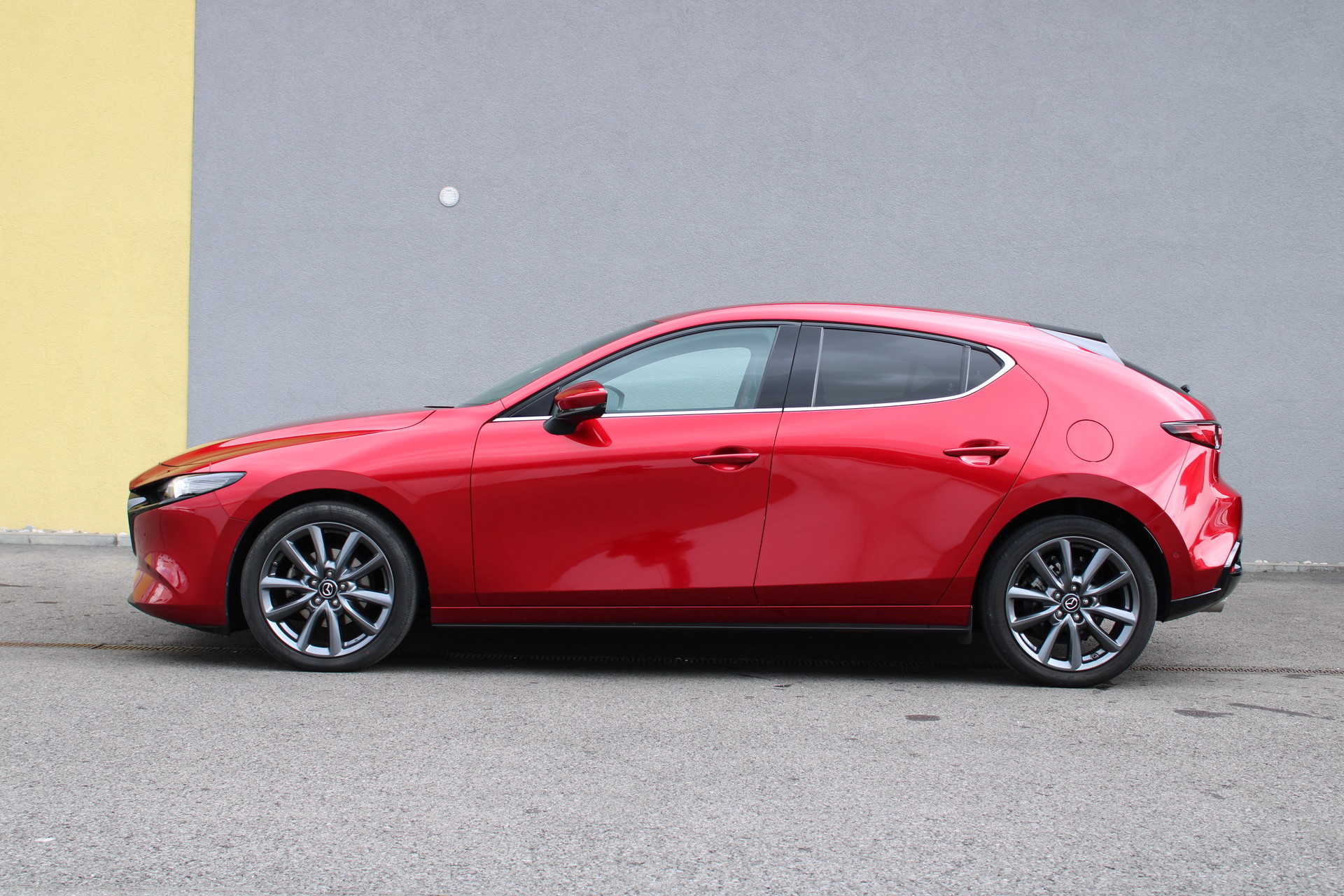 MAZDA 3 Hatchback SKYACTIV-X M Hybrid 180 Ambition Plus AWD Kaufen