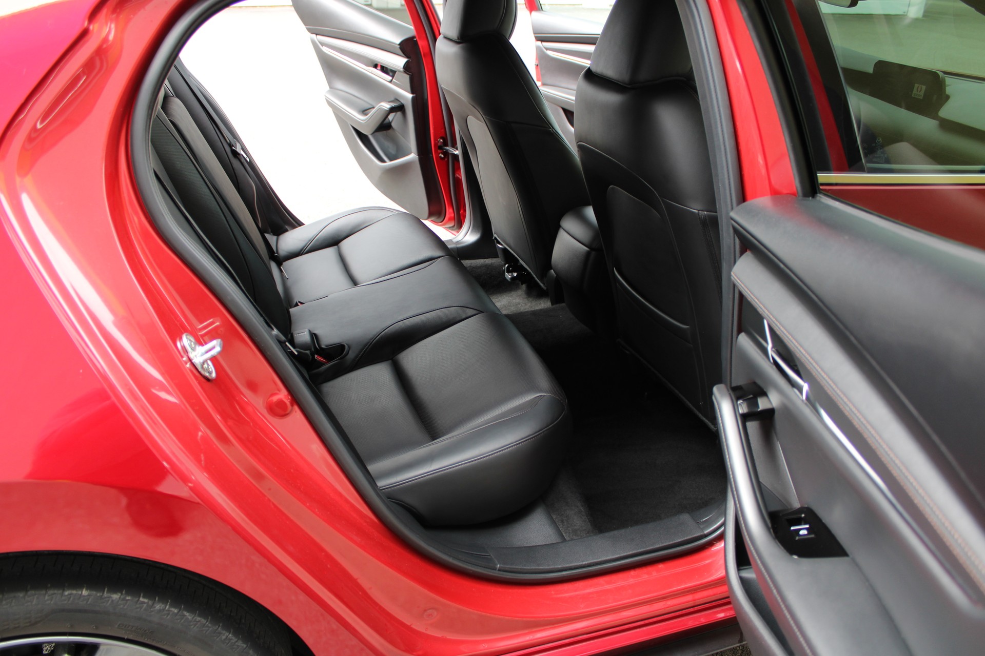 MAZDA 3 Hatchback SKYACTIV-X M Hybrid 180 Ambition Plus AWD Kaufen