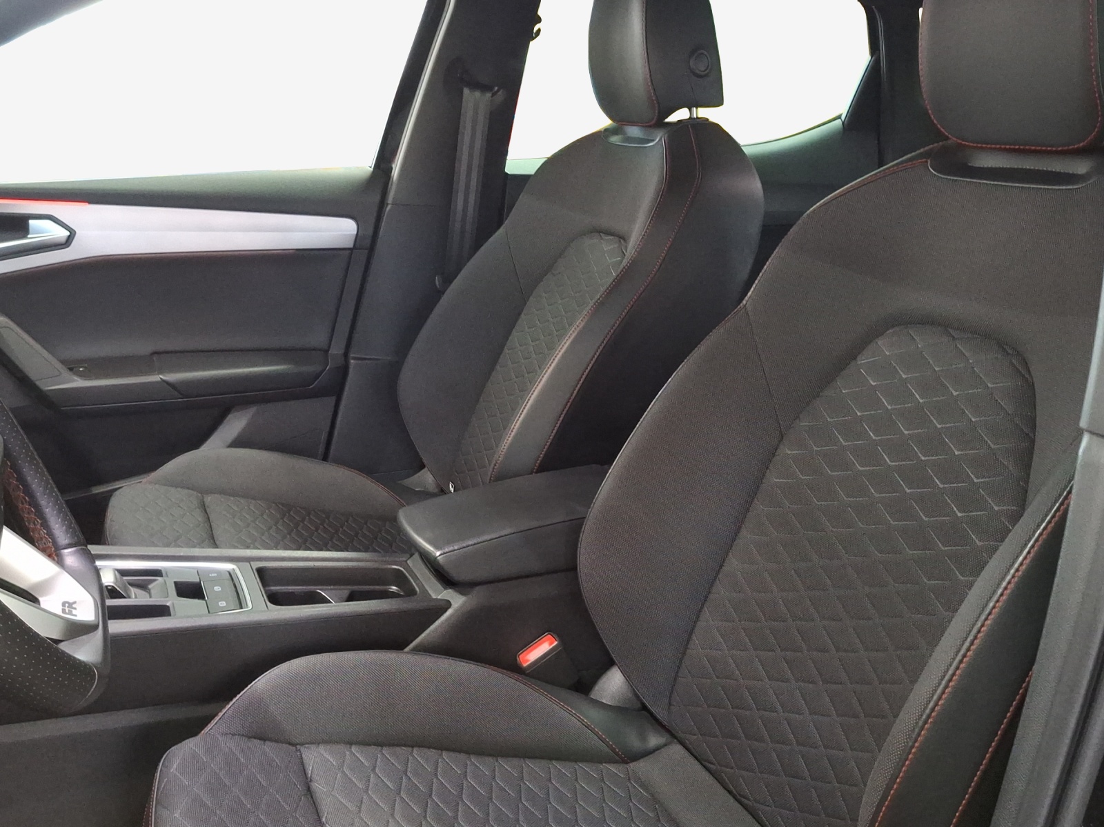 SEAT Leon 1.5 eTSI mHEV DSG FR-image-7