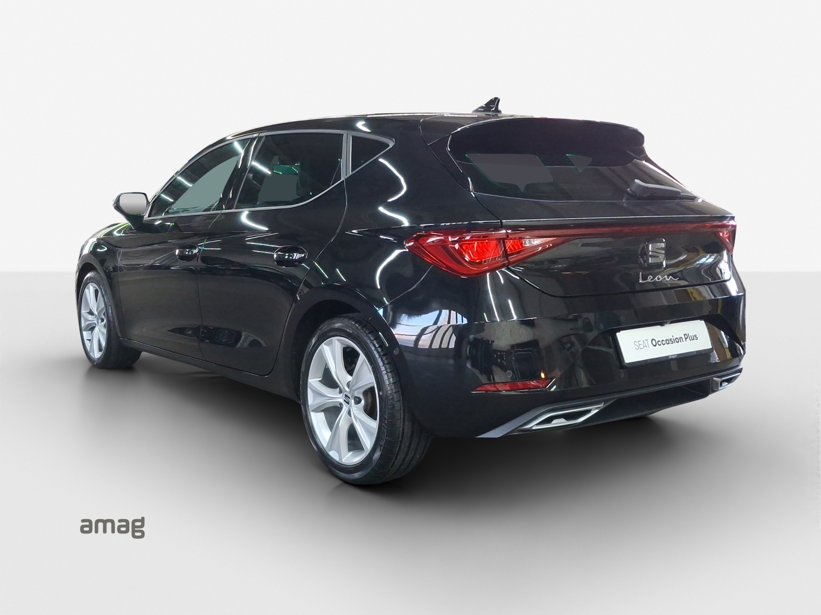 SEAT Leon 1.5 eTSI mHEV DSG FR-image-2