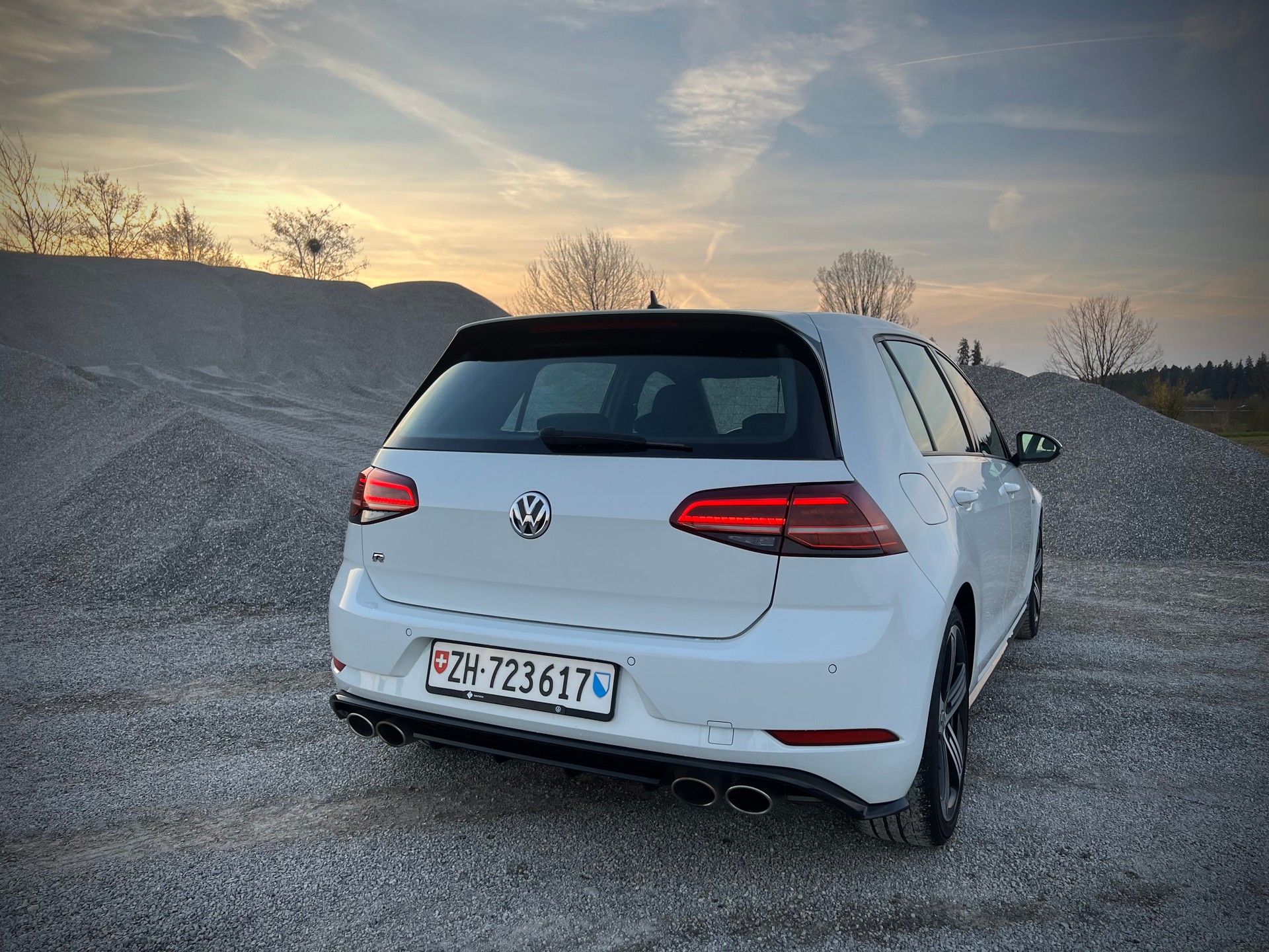 VW 2.0 TSI R 4Motion DSG-image-5