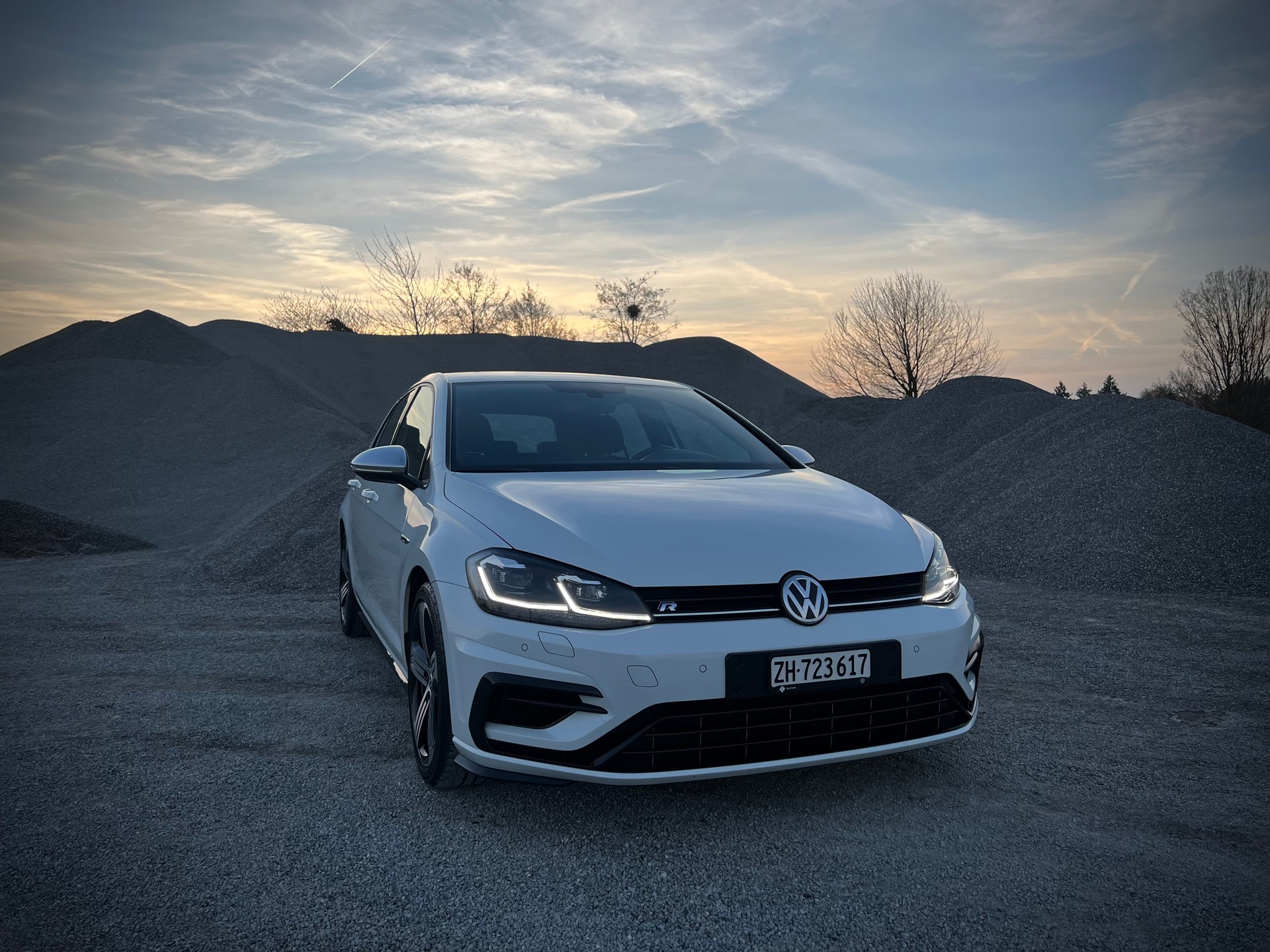 VW 2.0 TSI R 4Motion DSG-image-2