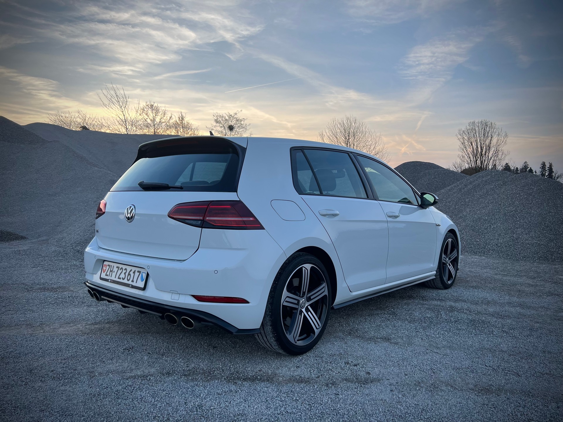 VW 2.0 TSI R 4Motion DSG-image-4