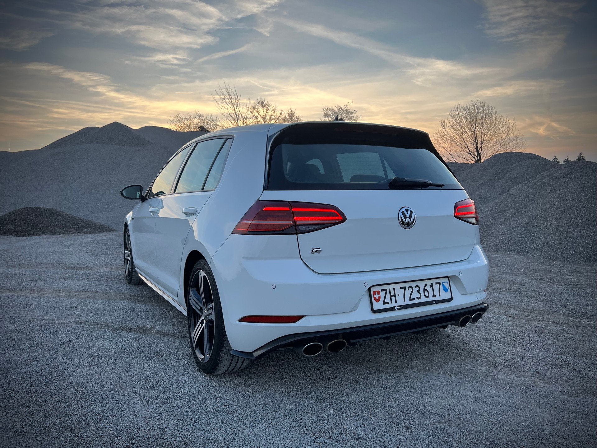 VW 2.0 TSI R 4Motion DSG-image-7