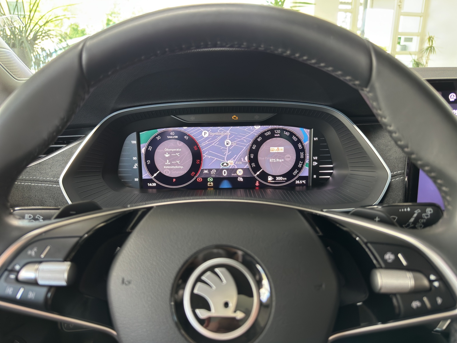 SKODA Octavia Combi 2.0 TDI DSG Selection-image-7