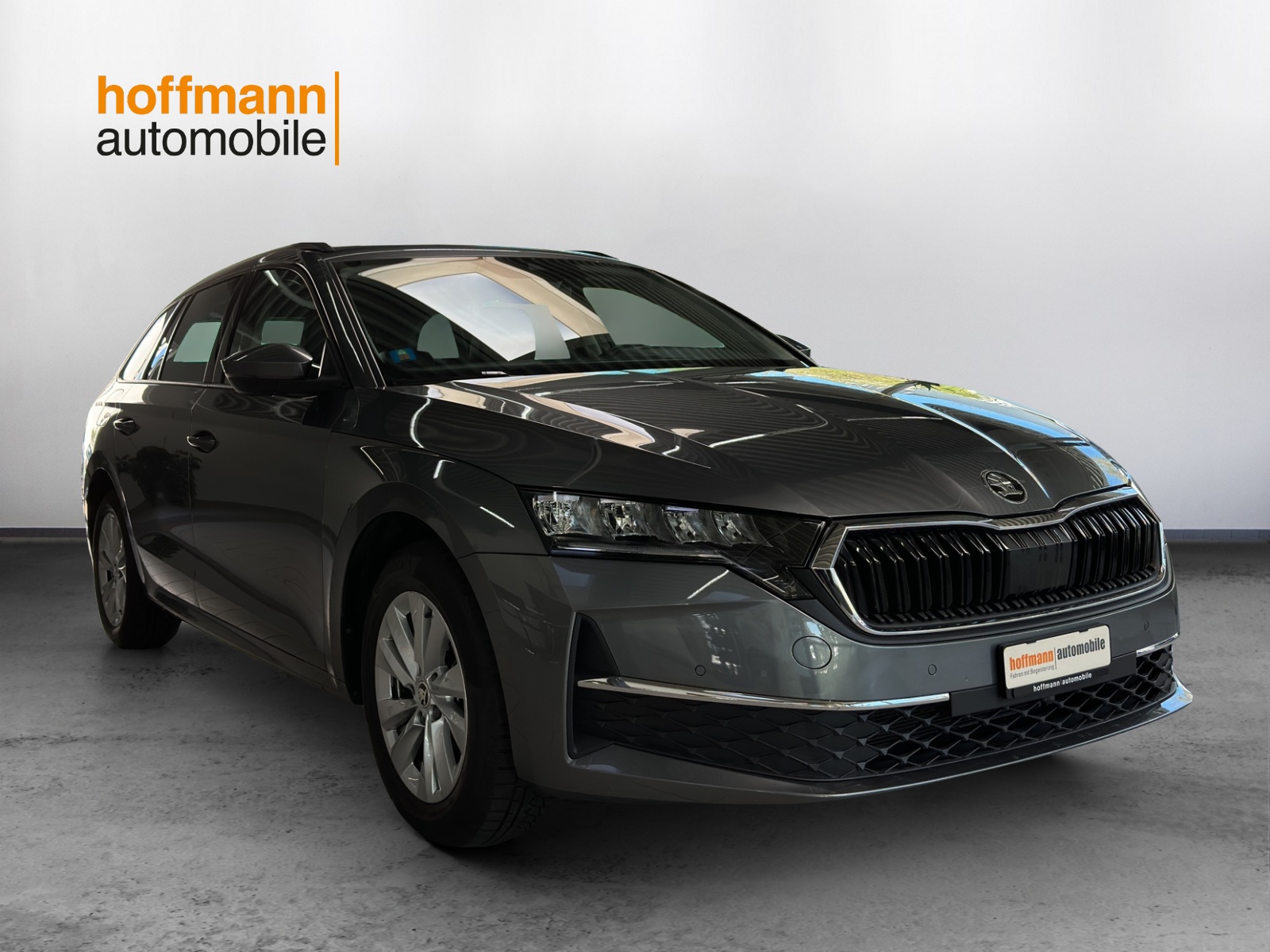 SKODA Octavia Combi 2.0 TDI DSG Selection-image-2