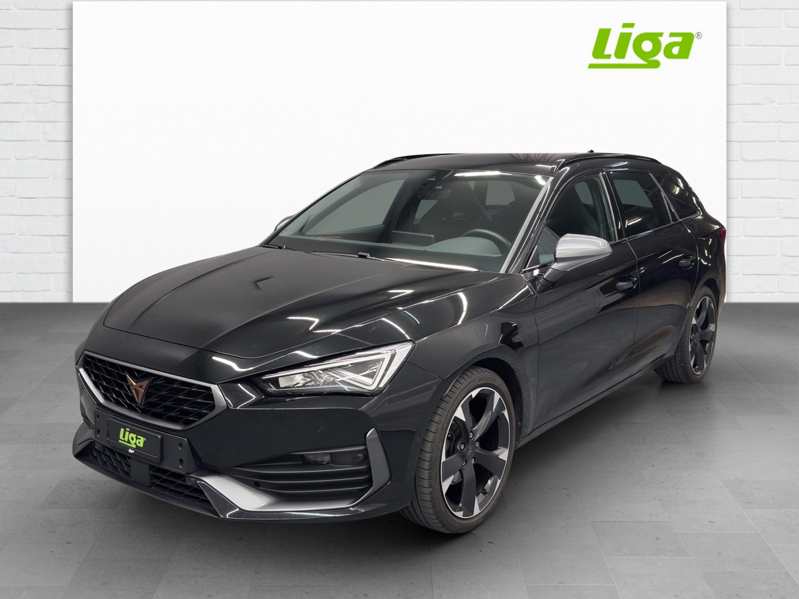 CUPRA Leon ST 1.5 eTSI DSG-image-1